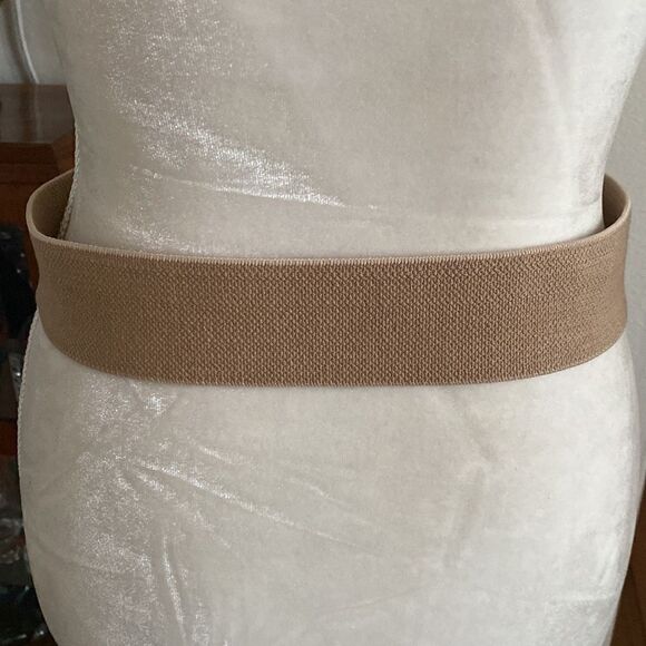 NWT GAP belt - Picture 2 of 8